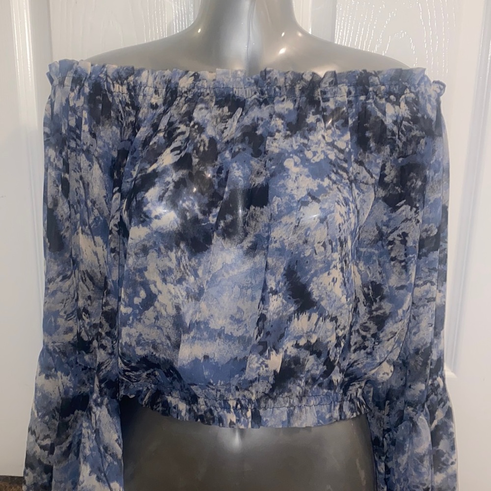 Olivaceous off the shoulder cropped top